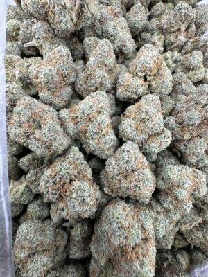 Green Lantern Strain, green lantern weed strain, lantern weed, double lantern strain, green lantern strain thc level