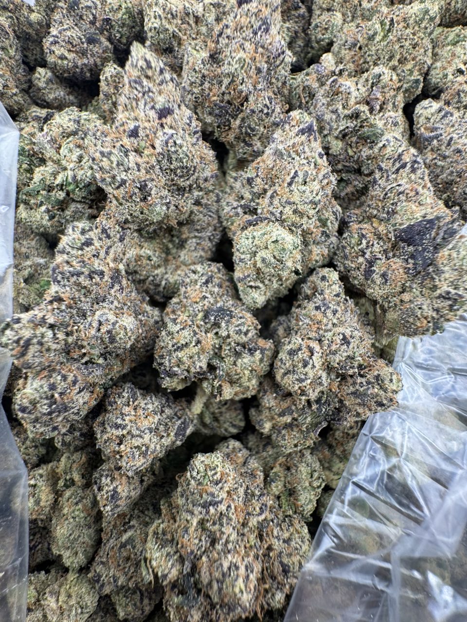 Cherry Sprite Strain, sprite weed strain, pink sprite strain, Sprite Strain, Lemon Cherry Gelato Strain, Black Cherry Sprite