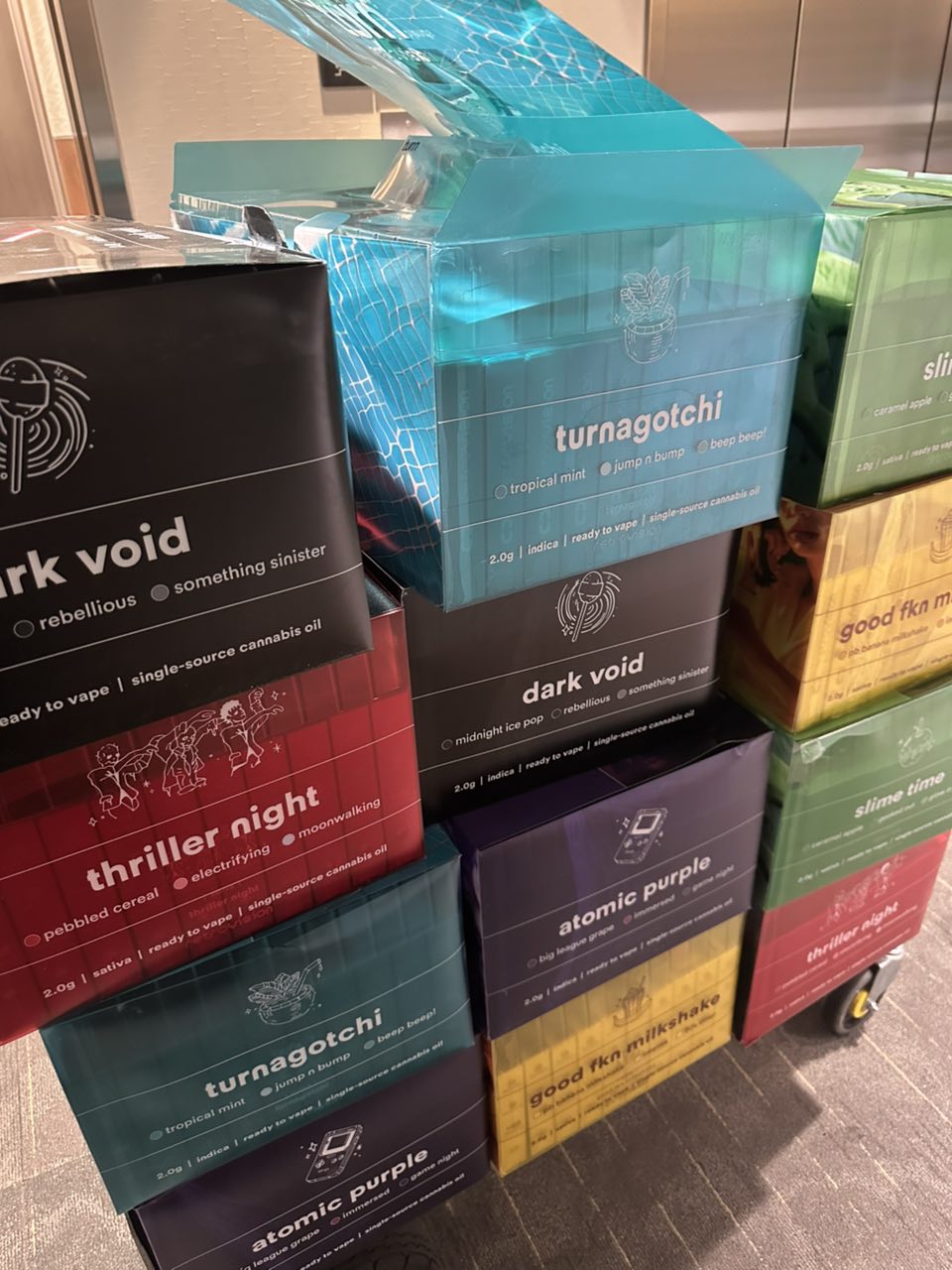 Turn Retrovision, turn disposable, turn vape, turn pen, turn 2g